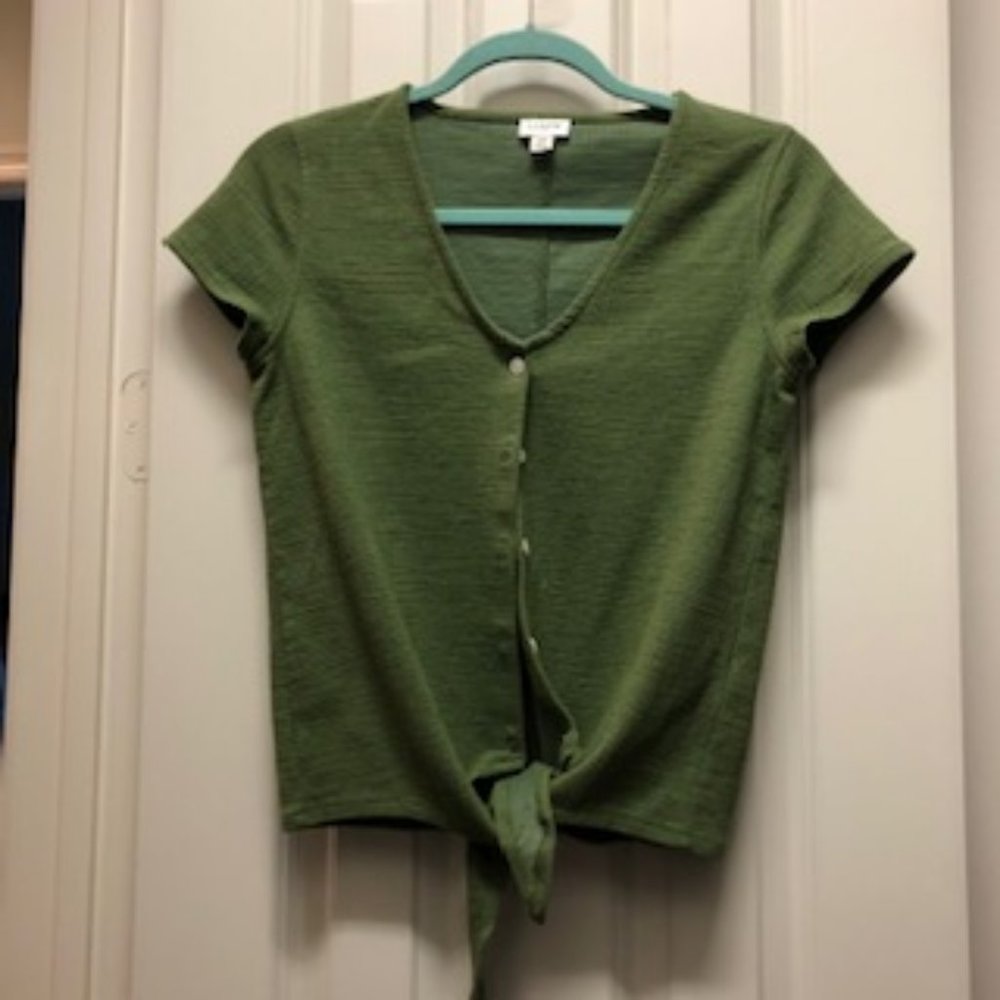 J-Crew button down/crop tie shirt